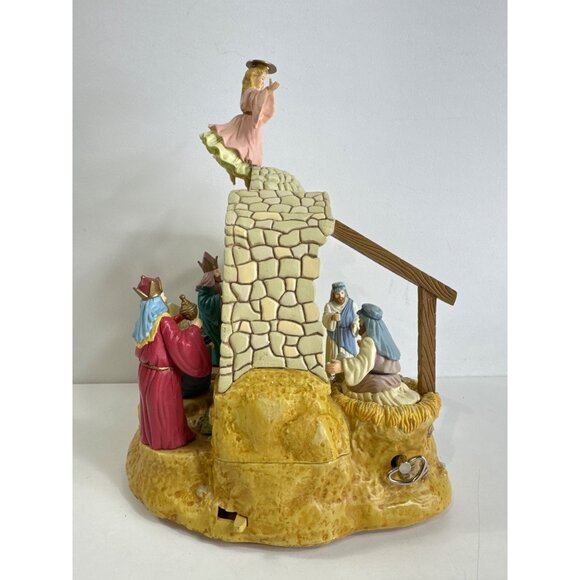 Trim A Home Mistletoe Magic Animated Christmas Musical Animated Musical Nativity - Picture 5 of 13